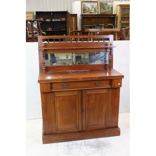 643 - 19th century Elm Seated Tub / Captain's Chair with turned spindle back, 59cm wide x 83cm high