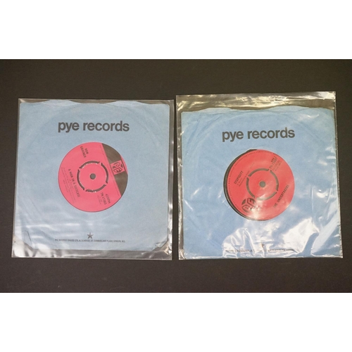 108 - Vinyl - Mod / Beat / Freakbeat - 14 original UK Pressing singles on Pye Records and related labels, ... 