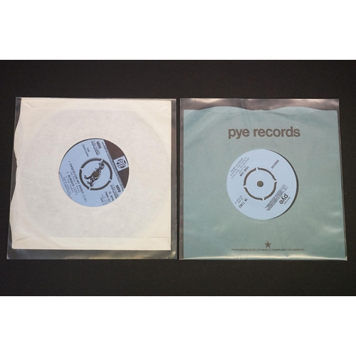 111 - Vinyl - Beat / Mod - 16 original UK Pressing singles on the blue Pye Records labels, to include: The... 