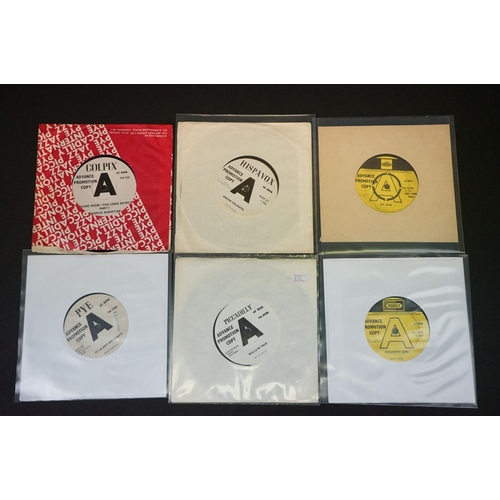 114 - Vinyl - 15 original Psych / Mod / Beat UK demo promo pressings on Pye Records and related labels, to... 