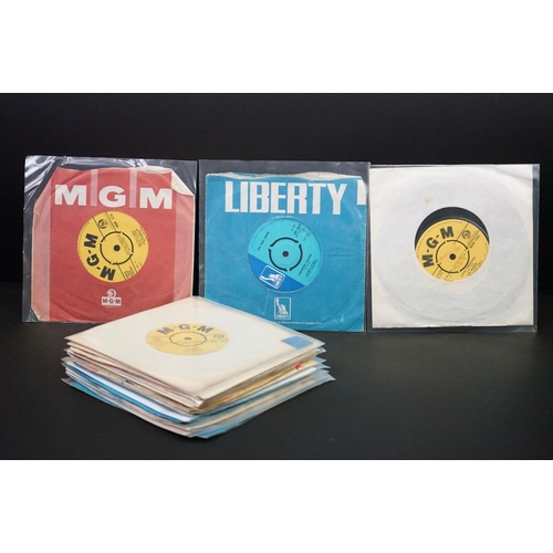 116 - Vinyl - 21 original UK Beat / Mod / Psych / Surf singles on MGM Records and Liberty Records, to incl... 