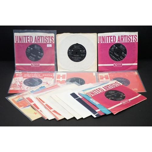 117 - Vinyl - 18 original UK Beat / Mod / Psych singles on United Artists Records and HMV Records, to incl... 