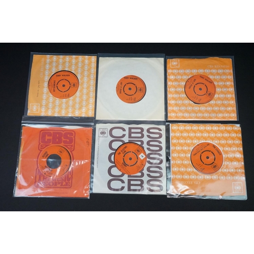 135 - Vinyl - 34 Beat / Mod / Psych original UK pressing singles on CBS Records, to include: Gary Walker (... 