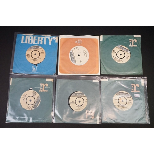 139 - Vinyl - 15 original UK Singles on Blue Horizon Records, and Reprise Records, to include: Chicken Sha... 