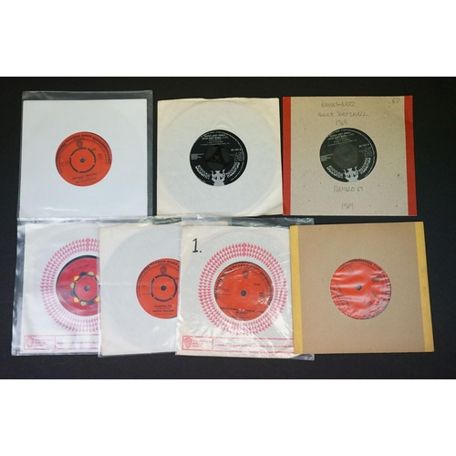 146 - Vinyl - Psych / Mod / Garage - 21 original UK singles on various labels, to include: ? (Question Mar... 