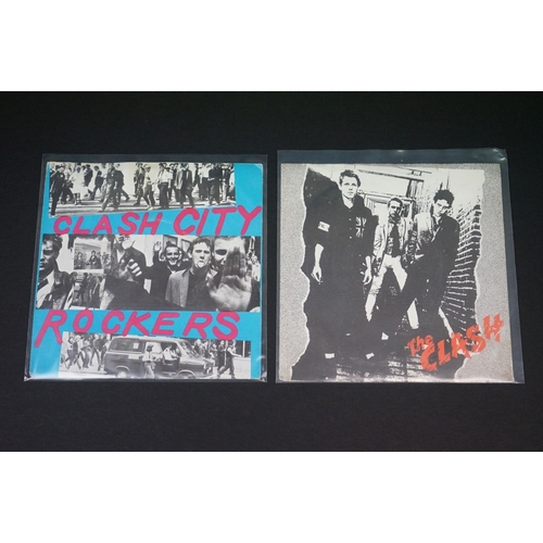 184 - Vinyl - Punk - The Clash - 10 original UK singles including their debut “Remote Control) EX / VG+, c... 