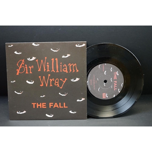 192 - Vinyl - The Fall - 4 rare original UK singles, to include: Bingo Master’s Break Out (SF 7) VG+ / VG,... 