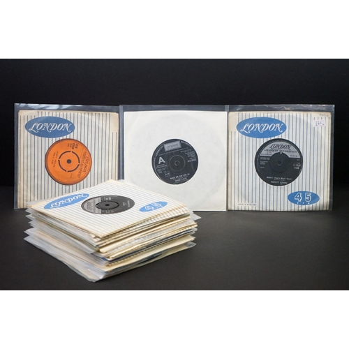 236 - Vinyl - 30 original UK pressings Male Vocalists Northern Soul singles on London Records, including d... 