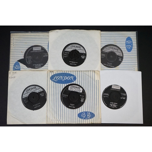 236 - Vinyl - 30 original UK pressings Male Vocalists Northern Soul singles on London Records, including d... 