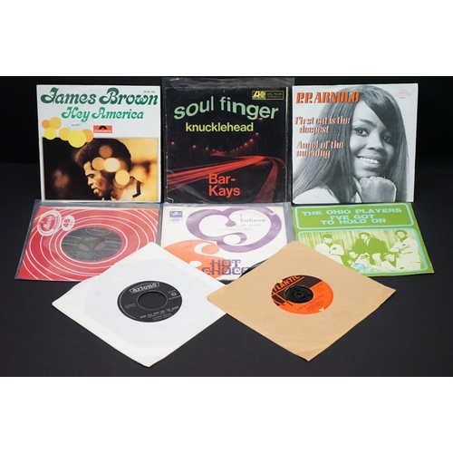 268 - Vinyl - 8 Northern Soul singles from around the world, to include: P.P. Arnold - First Cut Is The De... 