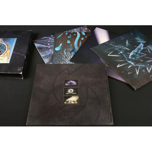 21 - Vinyl - Pink Floyd Pulse box set 4 LP plus hardback book.  Box only fair condition. Book Vg.  Sleeve... 