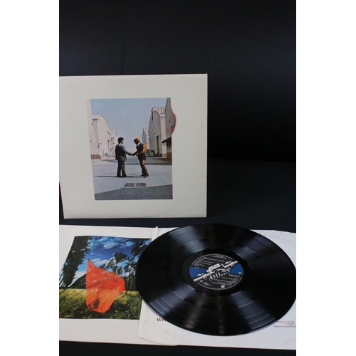 8 - Vinyl - 8 Pink Floyd LPs to include Atom Heart Mother (Italian press), The Division Bell, Animals, T... 