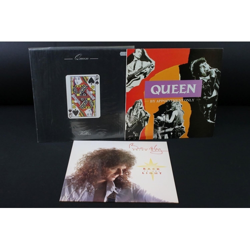 34 - Vinyl - 4 Queen LP's and 1 Brian May LP to include The Show Must Go On (12 QUEENSG 19) sleeve has st... 