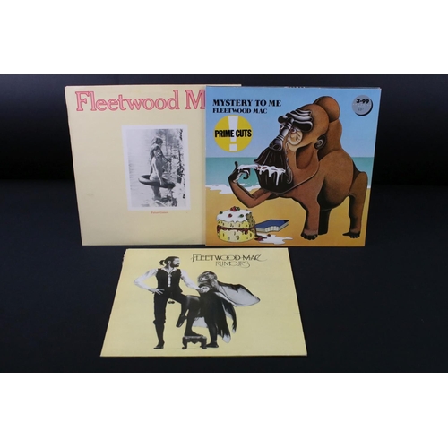 38 - Vinyl - 13 Fleetwood Mac & Related LP's to include The Pious Bird Of Good Omen, Penguin, Mystery To ... 