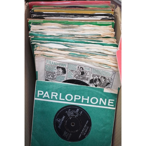 321 - Vinyl - The Beatles - Over 70 UK and some USA singles, spanning their career, on Parlophone and Appl... 