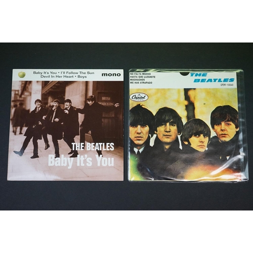 324 - Vinyl - The Beatles - 10 rarities 7” singles, to include: Love Me Do (original UK 1st pressing Red P... 