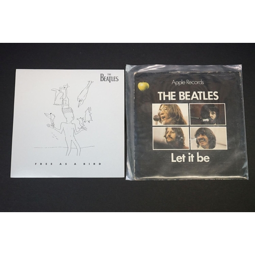 324 - Vinyl - The Beatles - 10 rarities 7” singles, to include: Love Me Do (original UK 1st pressing Red P... 