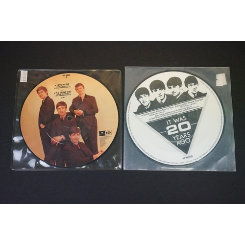 325 - Vinyl - The Beatles - 9 Original Picture Discs, to include: Paperback Writer, Yellow Submarine, From... 