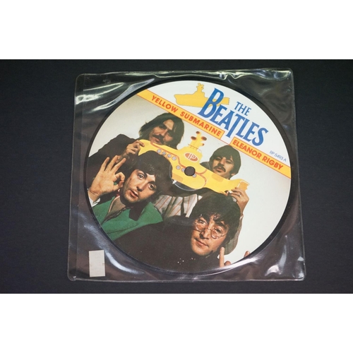 325 - Vinyl - The Beatles - 9 Original Picture Discs, to include: Paperback Writer, Yellow Submarine, From... 