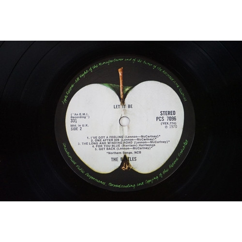 373 - Vinyl - The Beatles Let It Be PCS 7096, stereo, matrices -2U / -2U, red apple to rear sleeve.  Sleev... 