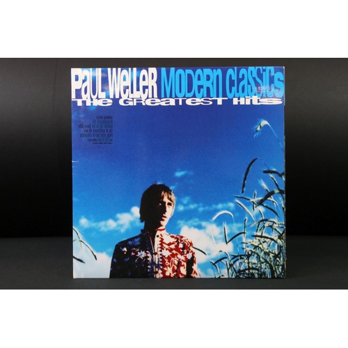 65 - Vinyl - Paul Weller Modern Classics 2 LP on Island Records ILPSD 8080.  Sleeve has crease to centre ... 