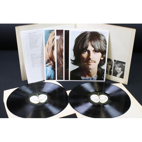 89 - Vinyl - The Beatles White Album PCS 7067/8 stereo No. 0342487 top loader, white inners, poster and 4... 