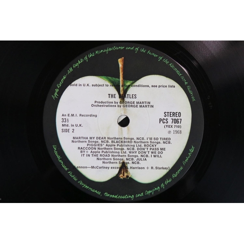 89 - Vinyl - The Beatles White Album PCS 7067/8 stereo No. 0342487 top loader, white inners, poster and 4... 