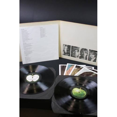 91 - Vinyl - The Beatles White Album PCS 7067/8 stereo No. 0307542 top loader, black inners (fair), poste... 