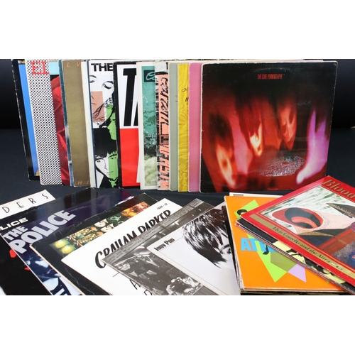 644 - Vinyl - Post Punk / New Wave, 39 Original UK pressings albums and 5 12” singles, to include: The Cur... 