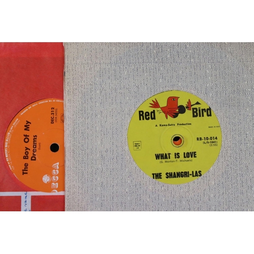 660 - Vinyl - 24 Original 1960s New Zealand pressings 7” singles by female artists, to include: Marianne F... 