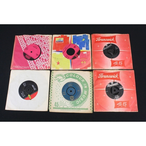 352 - Vinyl - Over 60 mainly late 1950’s early 1960’s Original Uk singles on various labels, with many Roc... 