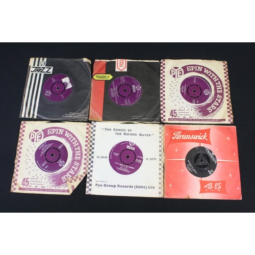 352 - Vinyl - Over 60 mainly late 1950’s early 1960’s Original Uk singles on various labels, with many Roc... 