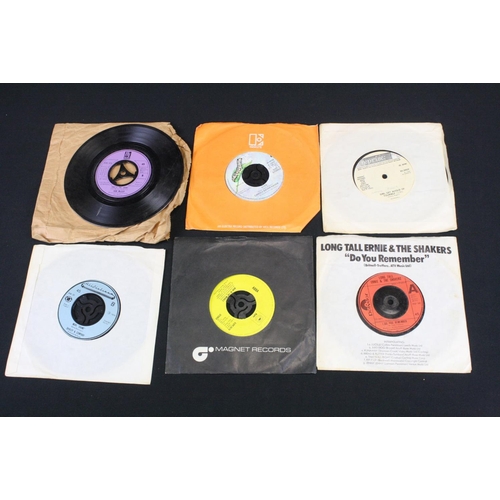 353 - Vinyl - Over 100 mainly late 1950’s early 1960’s Original Uk singles on various labels, with many Ro... 