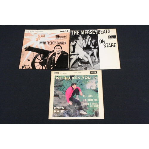 358 - Vinyl - 21 Original UK, mainly Beat EP’s, to include: The Nashville 5, The Cougars, Brian Poole & Th... 