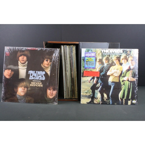 564 - Vinyl - 23 The Byrds & related LP's to include The Preflyte Sessions (Sundazed LP 5114 180gm in open... 