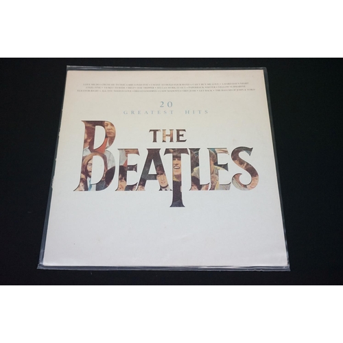 386 - Vinyl - 8 The Beatles LPs to include Greatest Hits, With The Beatles, Help!, Abbey Road, Sgt Pepper,... 