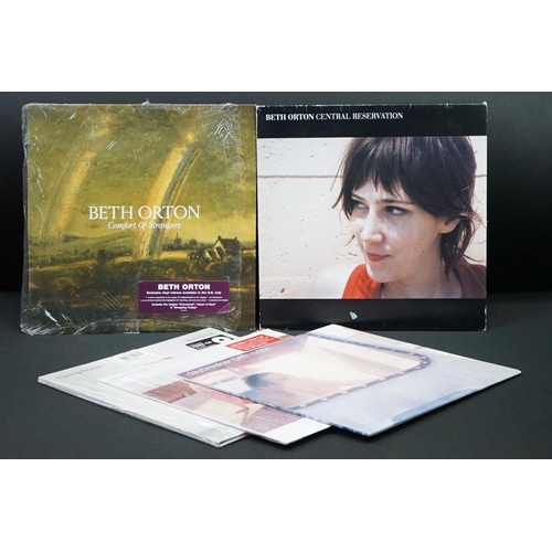 422 - Vinyl - Four Beth Orton LPs to include Central Reservation HVNLP22 (edge wear to sleeve and 1cm stic... 