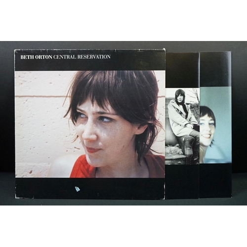 422 - Vinyl - Four Beth Orton LPs to include Central Reservation HVNLP22 (edge wear to sleeve and 1cm stic... 