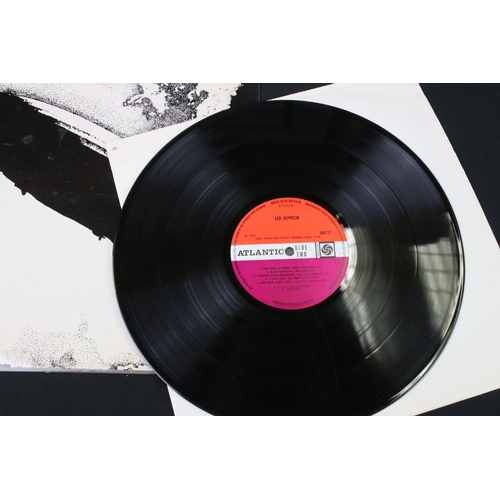 526 - Vinyl - 2 Led Zeppelin LPs to include One (Atlantic 588171) orange lettering, plum labels, Superhype... 