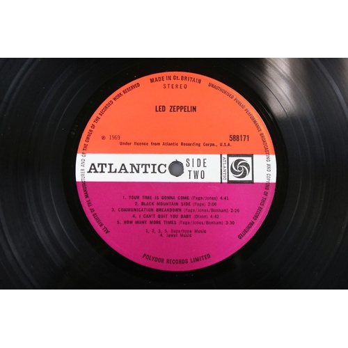 526 - Vinyl - 2 Led Zeppelin LPs to include One (Atlantic 588171) orange lettering, plum labels, Superhype... 