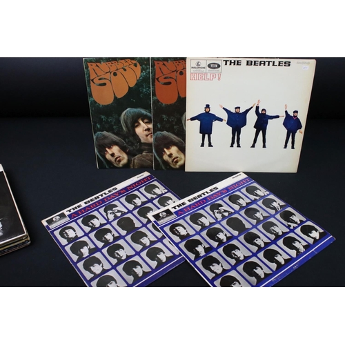 621 - Vinyl - 14 The Beatles LPs to include With The Beatles, For Sale (mono and stereo), A Hard Days Nigh... 