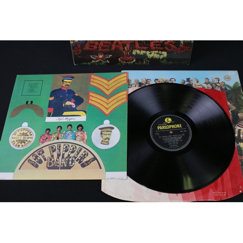 622 - Vinyl - Two copies of The Beatles Sgt Pepper to include PMC 7027 and PCS 7027 both with Sold In UK a... 