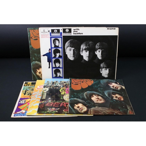 626 - Vinyl - 8 The Beatles LPs to include With The Beatles, A Hard Days Night, Help!, Rubber Soul x 2 (on... 