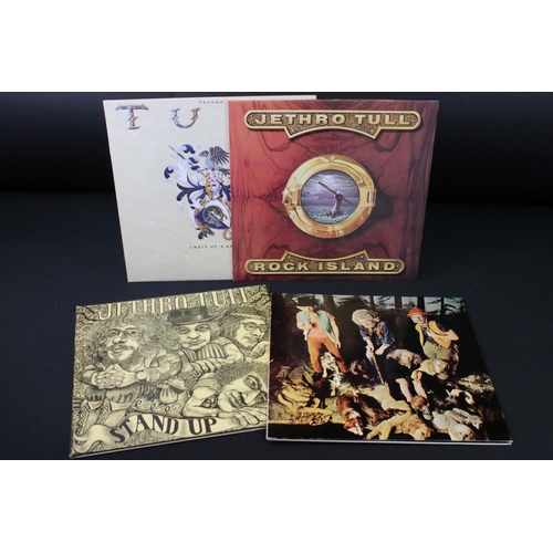 637 - Vinyl - 18 Jethro Tull LPs spanning their career to include Minstrel In The Gallery, .War Child, A P... 