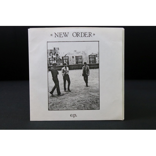 331A - Vinyl – New Order e.p DECT-102 white label 7