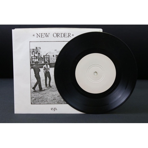 331A - Vinyl – New Order e.p DECT-102 white label 7