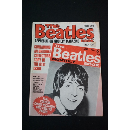 771 - Memorabilia - 22 copies of The Beatles Monthly Book from January 1983 to July 1988, The Beatles Appr... 