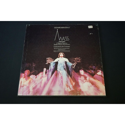 838 - Vinyl - Over 30 Classical box sets including some stereo examples.  Condition at least Vg overall