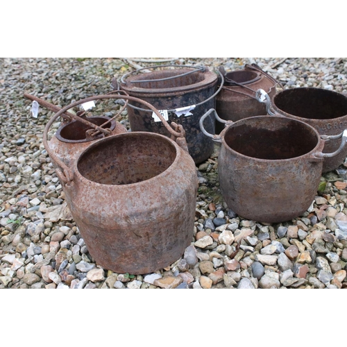 565 - Collection of Victorian Iron Glue Pots