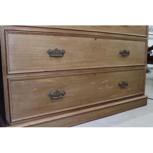 583 - Large Victorian Mahogany Chest of Two Short over Four Long Drawers, raised on a plinth base, 138cm l... 